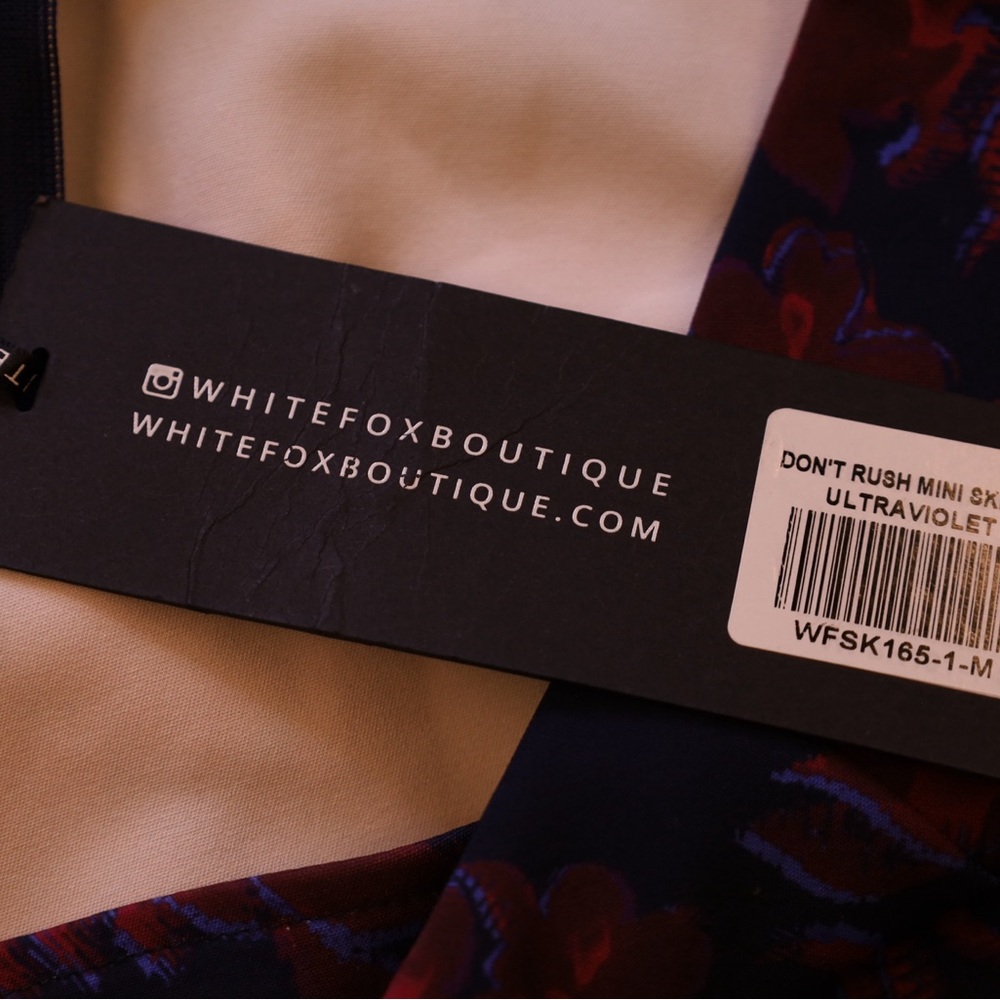 NWT White Fox Boutique Don’t Rush Mini Skirt - Picture 5 of 6
